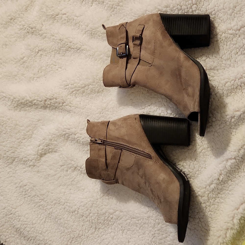 London Rag Peep Toe Booties - Picture 2 of 4